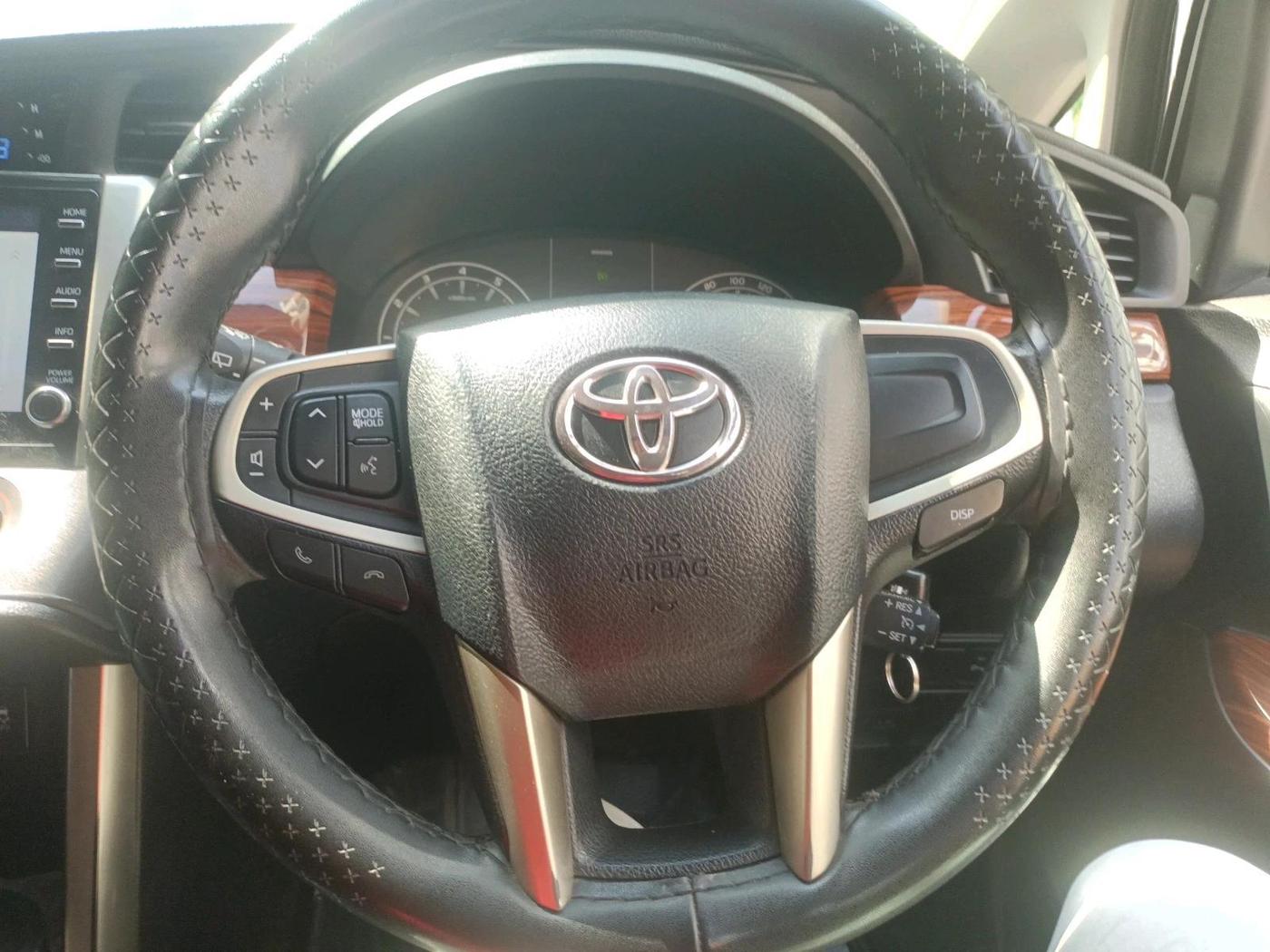 2022 Toyota Innova Crysta 2.7 GX AT 7 STR, Petrol, Automatic, 75,750 km, interior