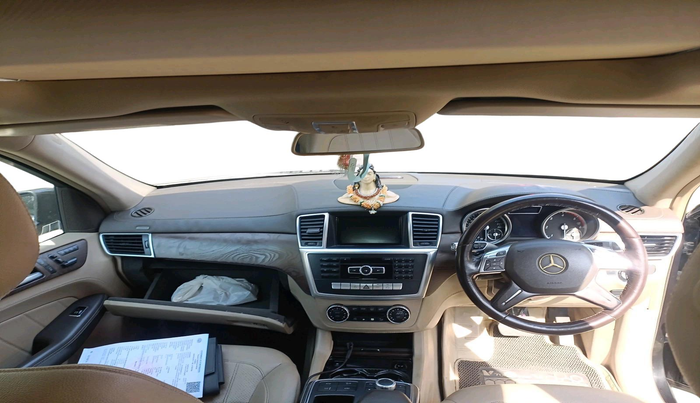2015 Mercedes Benz GL Class 350 CDI 4Matic, Diesel, Automatic, 1,28,000 km, interior