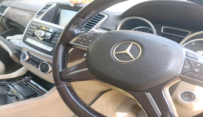 2015 Mercedes Benz GL Class 350 CDI 4Matic, Diesel, Automatic, 1,28,000 km, interior