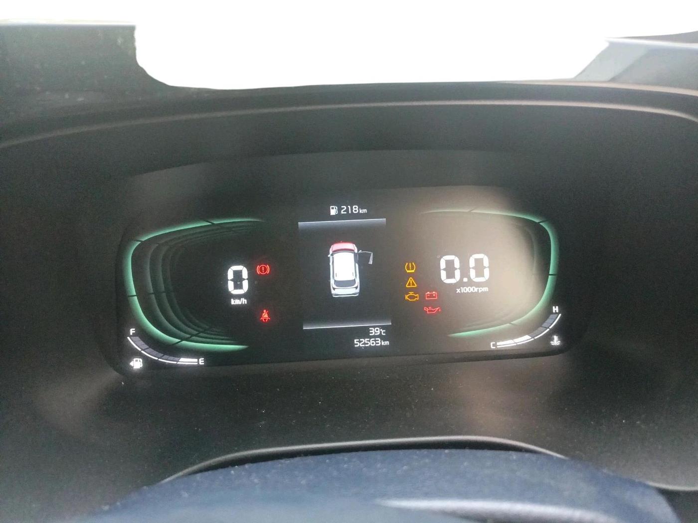 2022 KIA CARENS LUXURY PLUS 1.5 DIESEL 6 STR, Diesel, Manual, 52,563 km, interior
