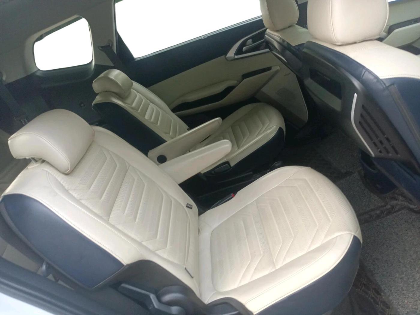 2022 KIA CARENS LUXURY PLUS 1.5 DIESEL 6 STR, Diesel, Manual, 52,563 km, interior