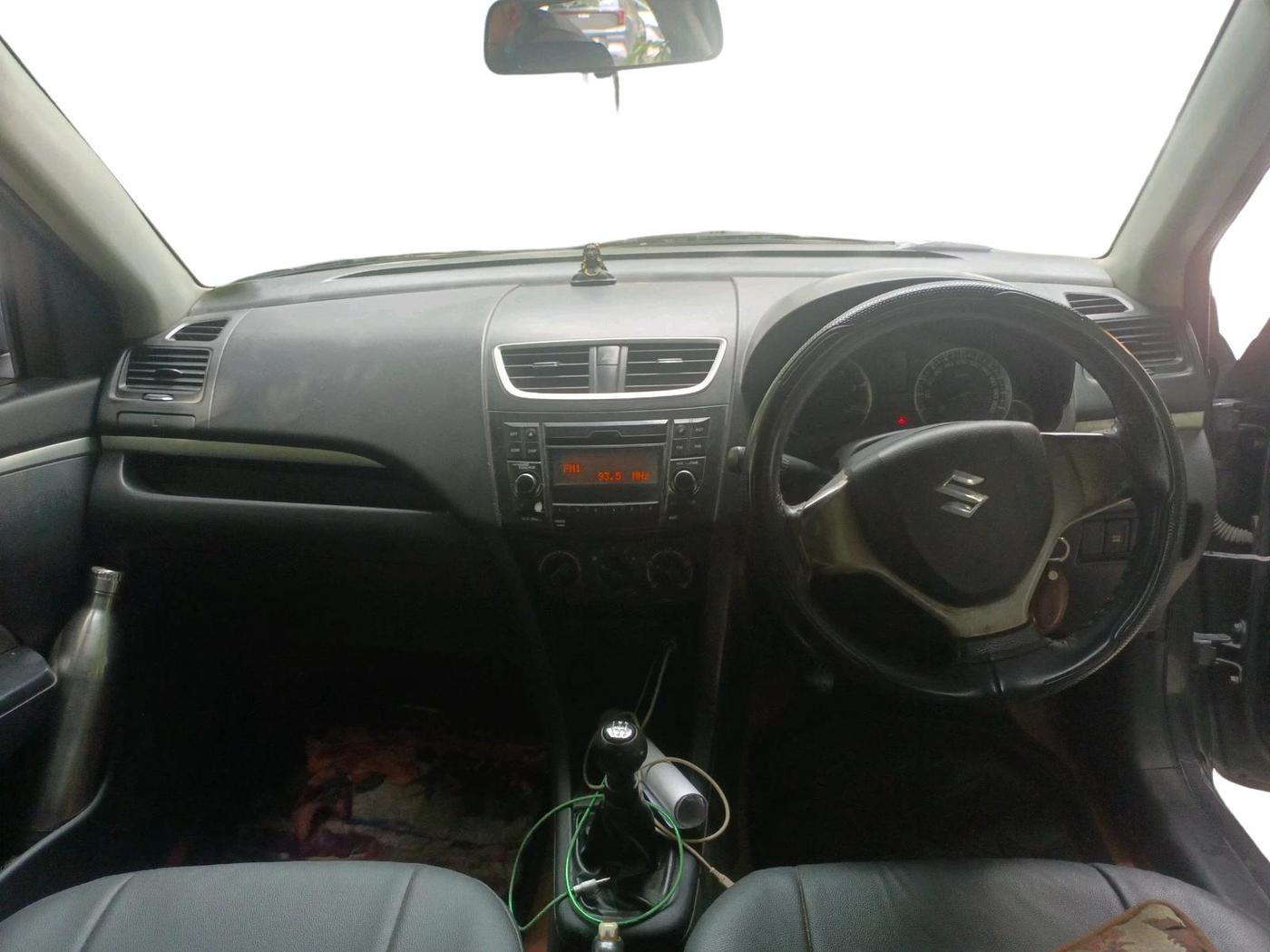 2016 Maruti Swift VDI ABS, Diesel, Manual, 2,30,037 km, interior