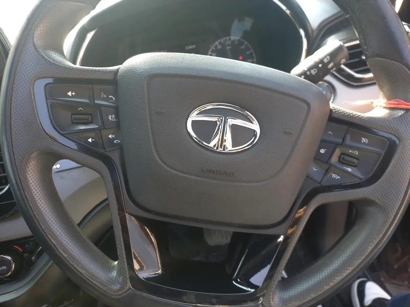 2022 Tata Harrier XZA PLUS 2.0L, Diesel, Automatic, 36,301 km, interior