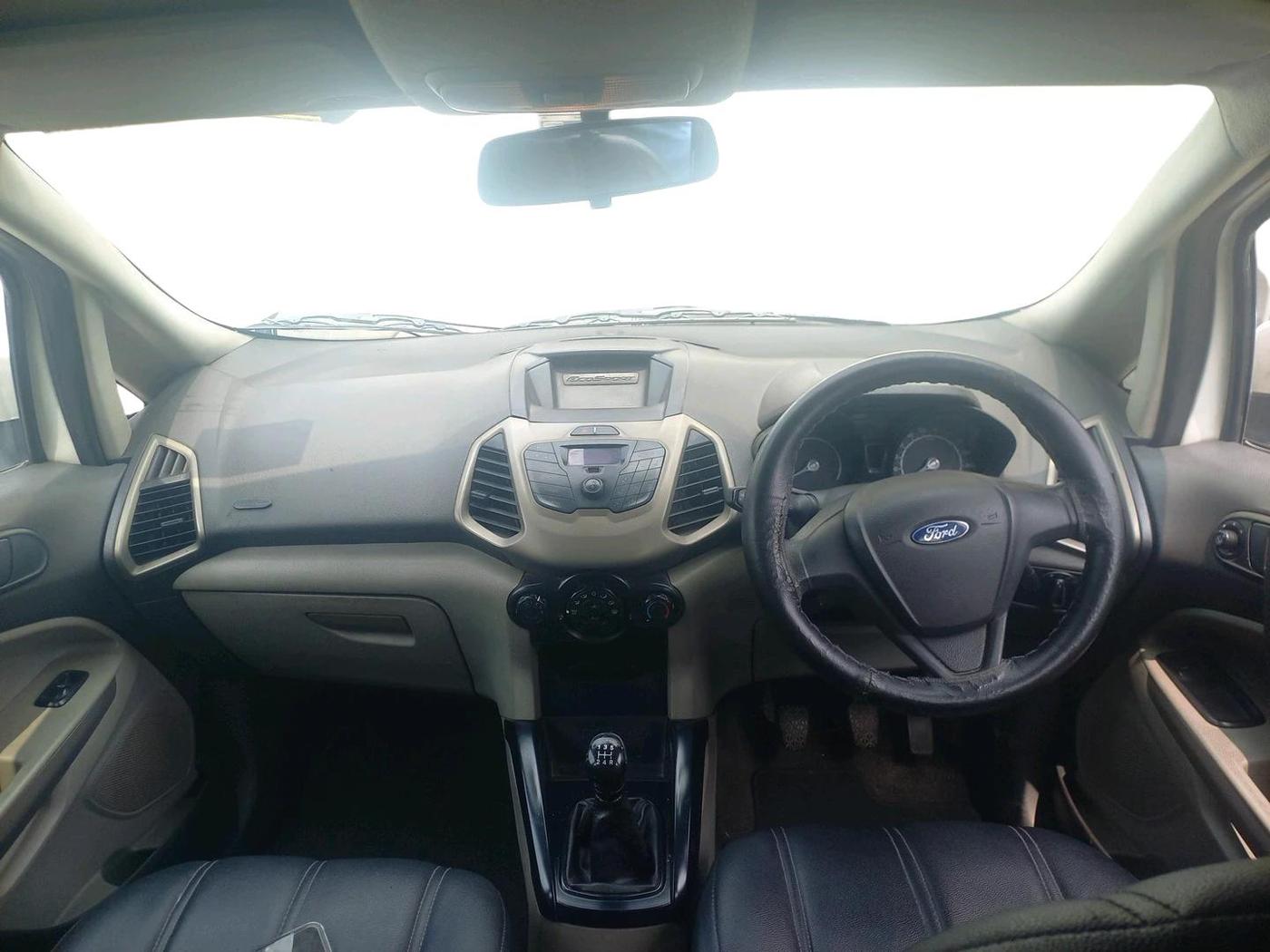 2013 Ford Ecosport AMBIENTE 1.5L DIESEL, Diesel, Manual, 1,64,122 km, interior