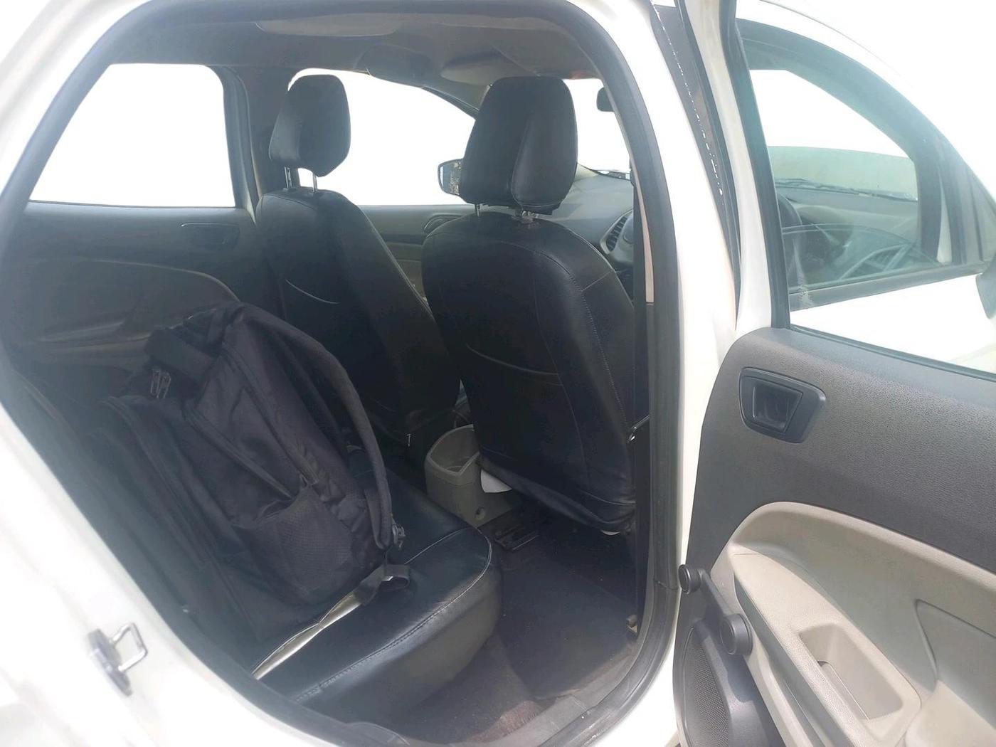 2013 Ford Ecosport AMBIENTE 1.5L DIESEL, Diesel, Manual, 1,64,122 km, interior