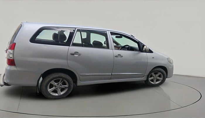 2014 Toyota Innova 2.5 GX 7 STR, Diesel, Manual, 1,59,882 km, exterior