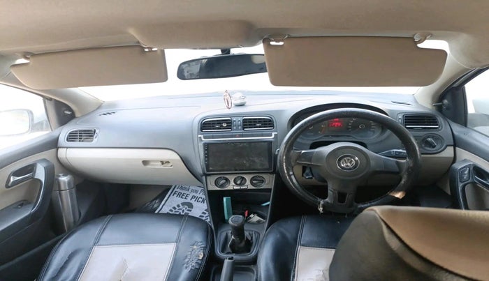 2011 Volkswagen Polo TRENDLINE 1.2L DIESEL, Diesel, Manual, 1,27,923 km, interior