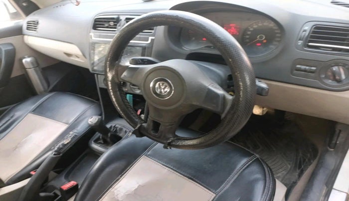 2011 Volkswagen Polo TRENDLINE 1.2L DIESEL, Diesel, Manual, 1,27,923 km, interior