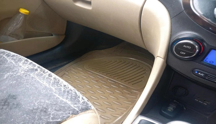 2013 Hyundai Verna FLUIDIC 1.6 CRDI SX, Diesel, Manual, 1,60,084 km, interior