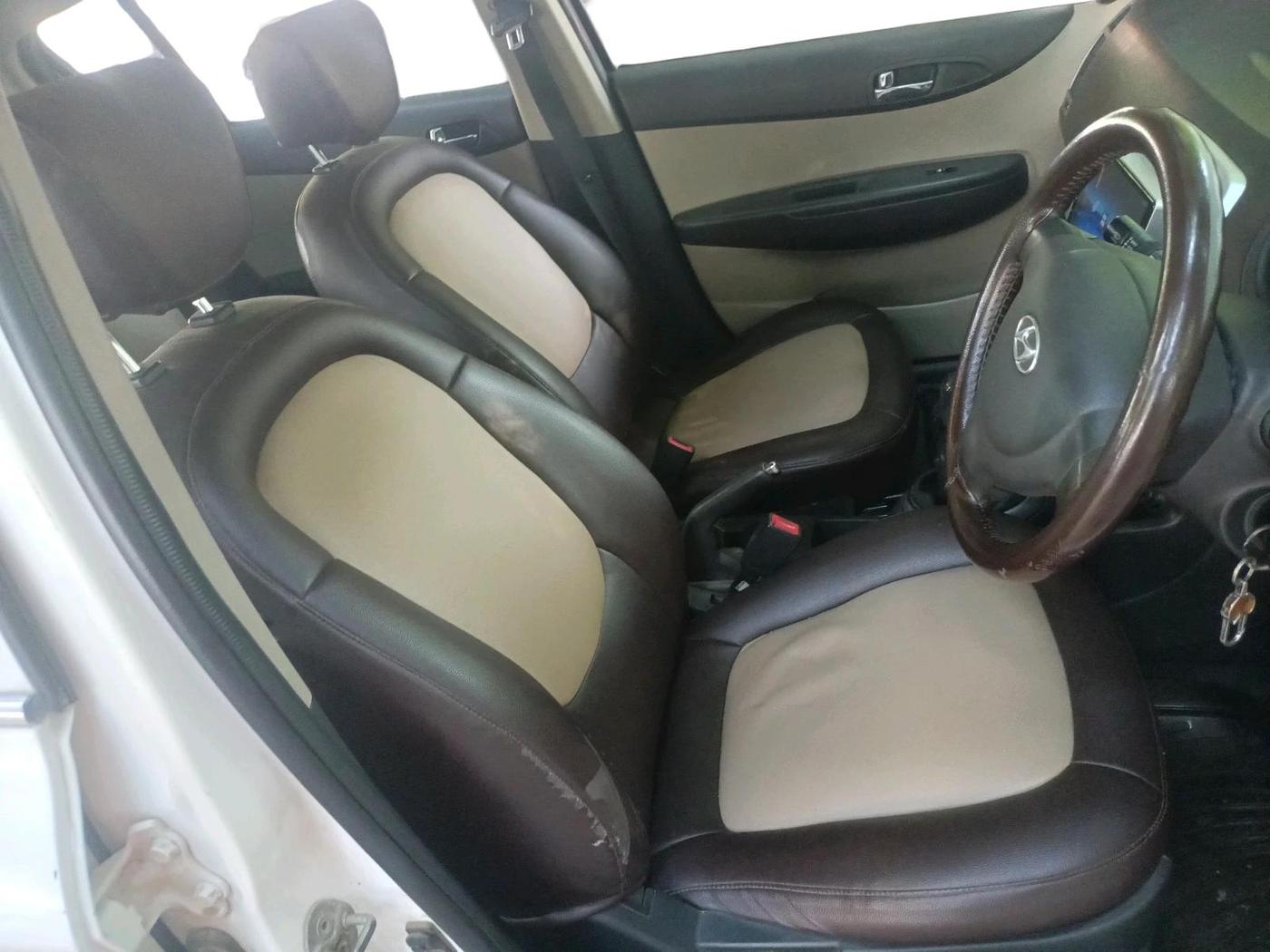 2014 Hyundai i20 MAGNA (O) 1.4 CRDI, Diesel, Manual, 93,509 km, interior