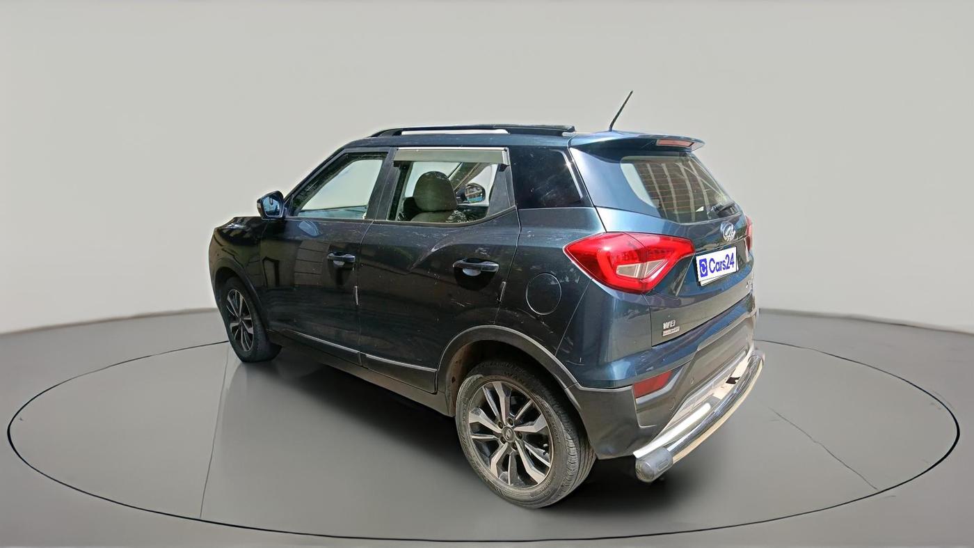 2021 Mahindra XUV300 W8 (O) 1.2 PETROL AMT, Petrol, Automatic, 60,732 km, exterior