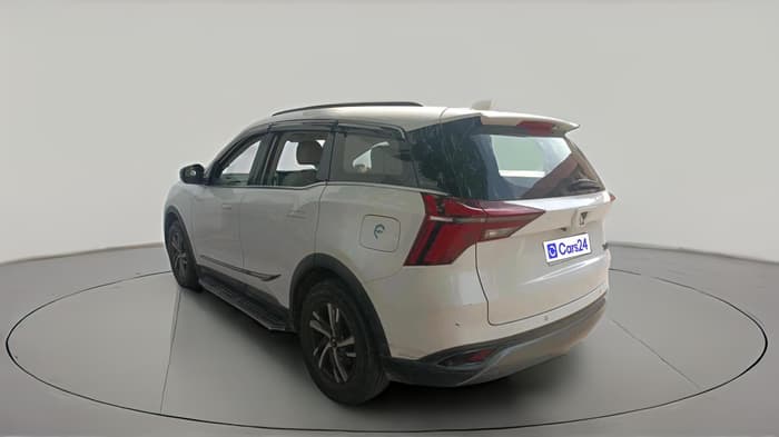 2022 Mahindra XUV700 AX 5 P AT 5 STR, Petrol, Automatic, 50,951 km, exterior