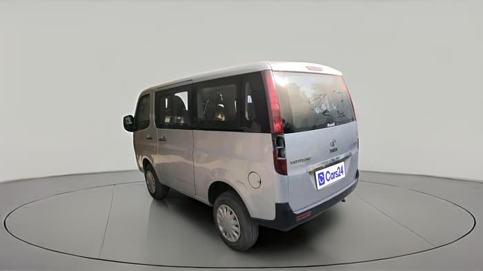 2016 Tata Venture EX 8 STR, Diesel, Manual, 64,367 km, exterior