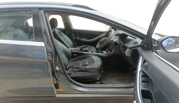 2020 Tata NEXON XM DIESEL, Diesel, Manual, 1,23,292 km, interior