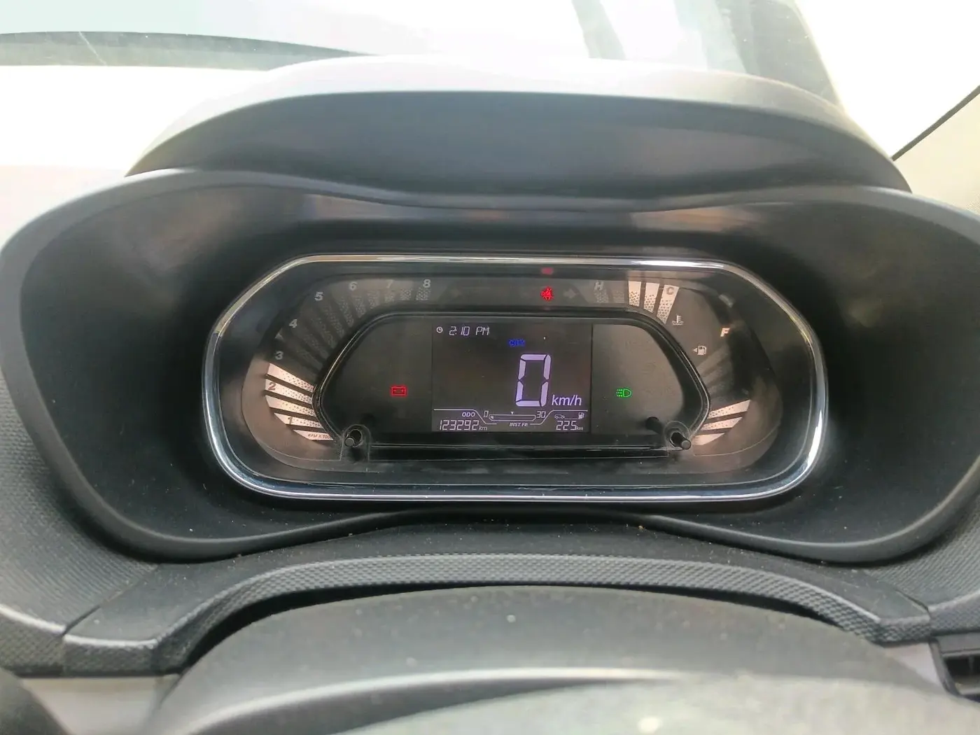2020 Tata NEXON XM DIESEL, Diesel, Manual, 1,23,292 km, interior