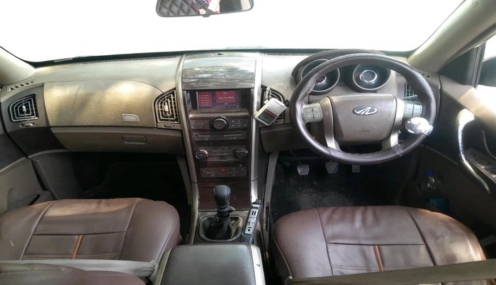 2012 Mahindra XUV500 W8, Diesel, Manual, 2,29,484 km, interior