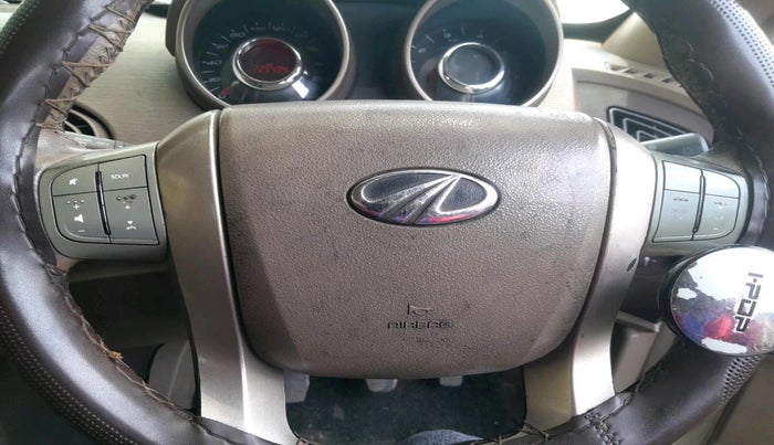 2012 Mahindra XUV500 W8, Diesel, Manual, 2,29,484 km, interior