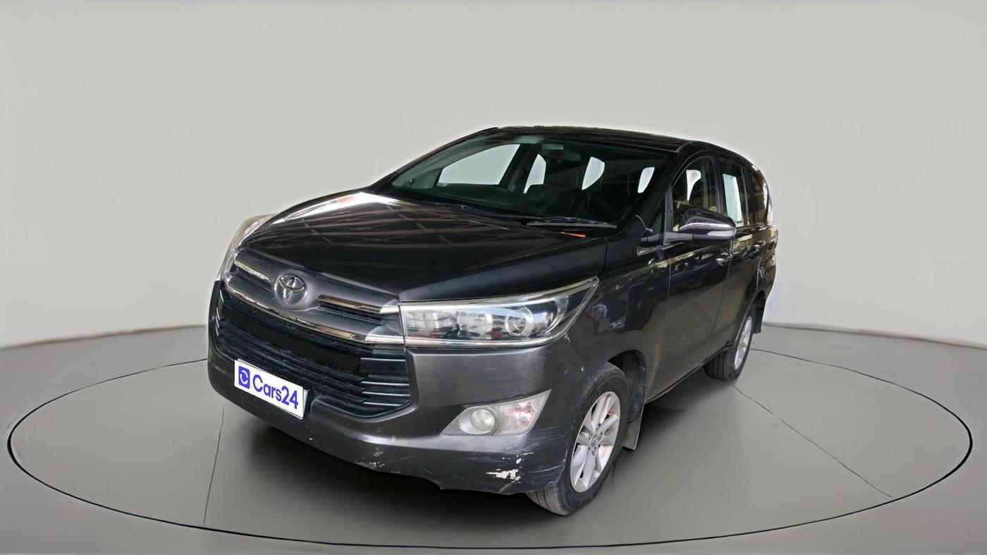 2017 Toyota Innova Crysta 2.4 ZX 7 STR, Diesel, Manual, 1,06,207 km, exterior