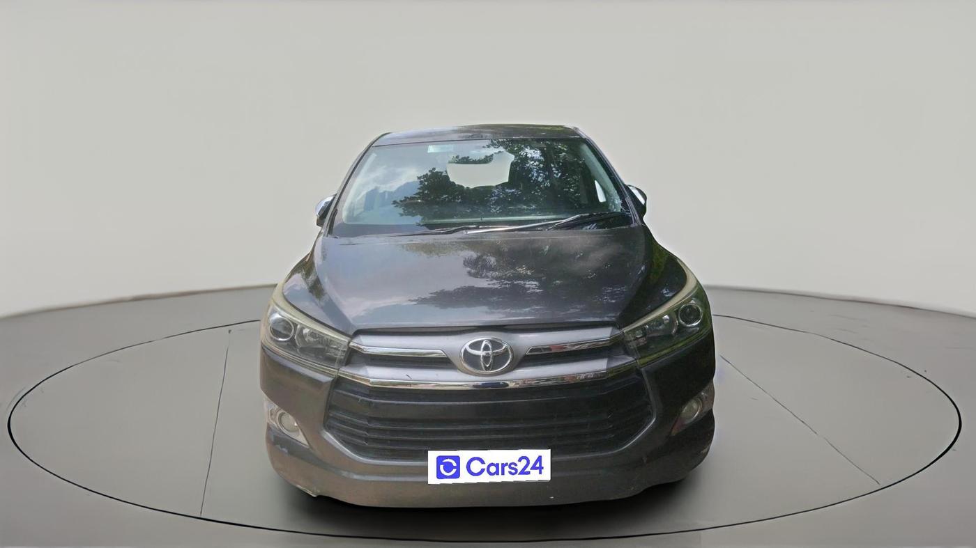 2017 Toyota Innova Crysta 2.4 ZX 7 STR, Diesel, Manual, 1,06,207 km, exterior