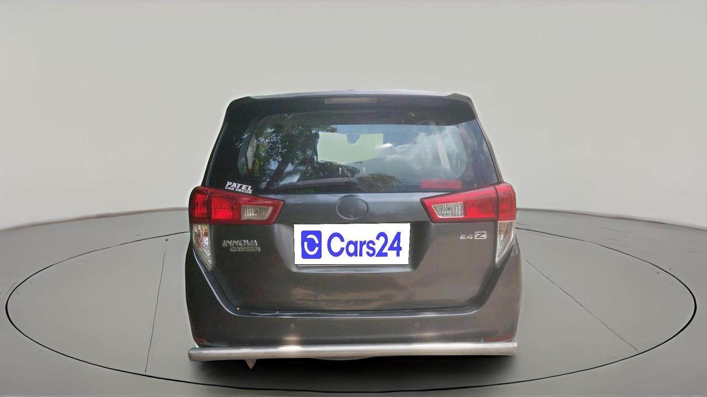 2017 Toyota Innova Crysta 2.4 ZX 7 STR, Diesel, Manual, 1,06,207 km, exterior