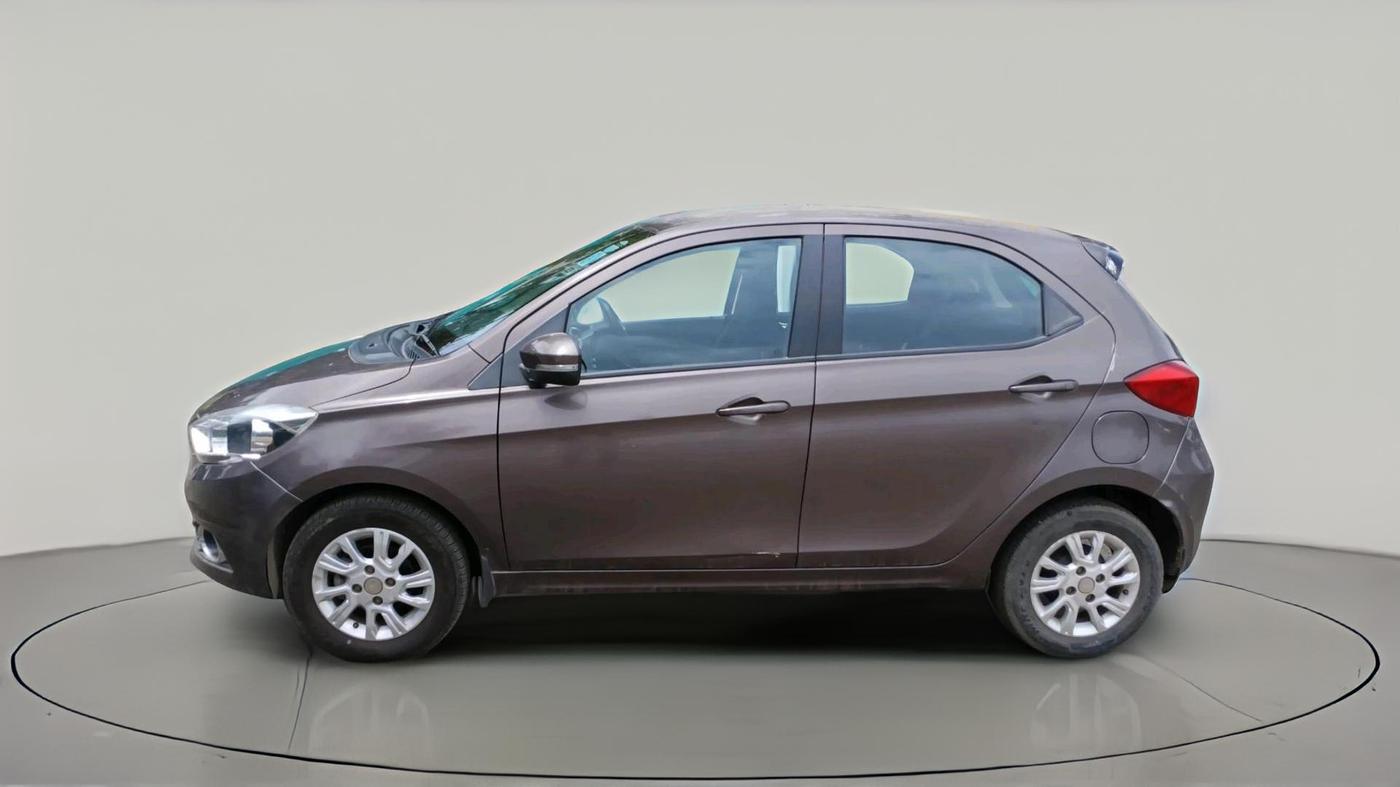 2018 Tata Tiago XZ PETROL, Petrol, Manual, 76,253 km, exterior