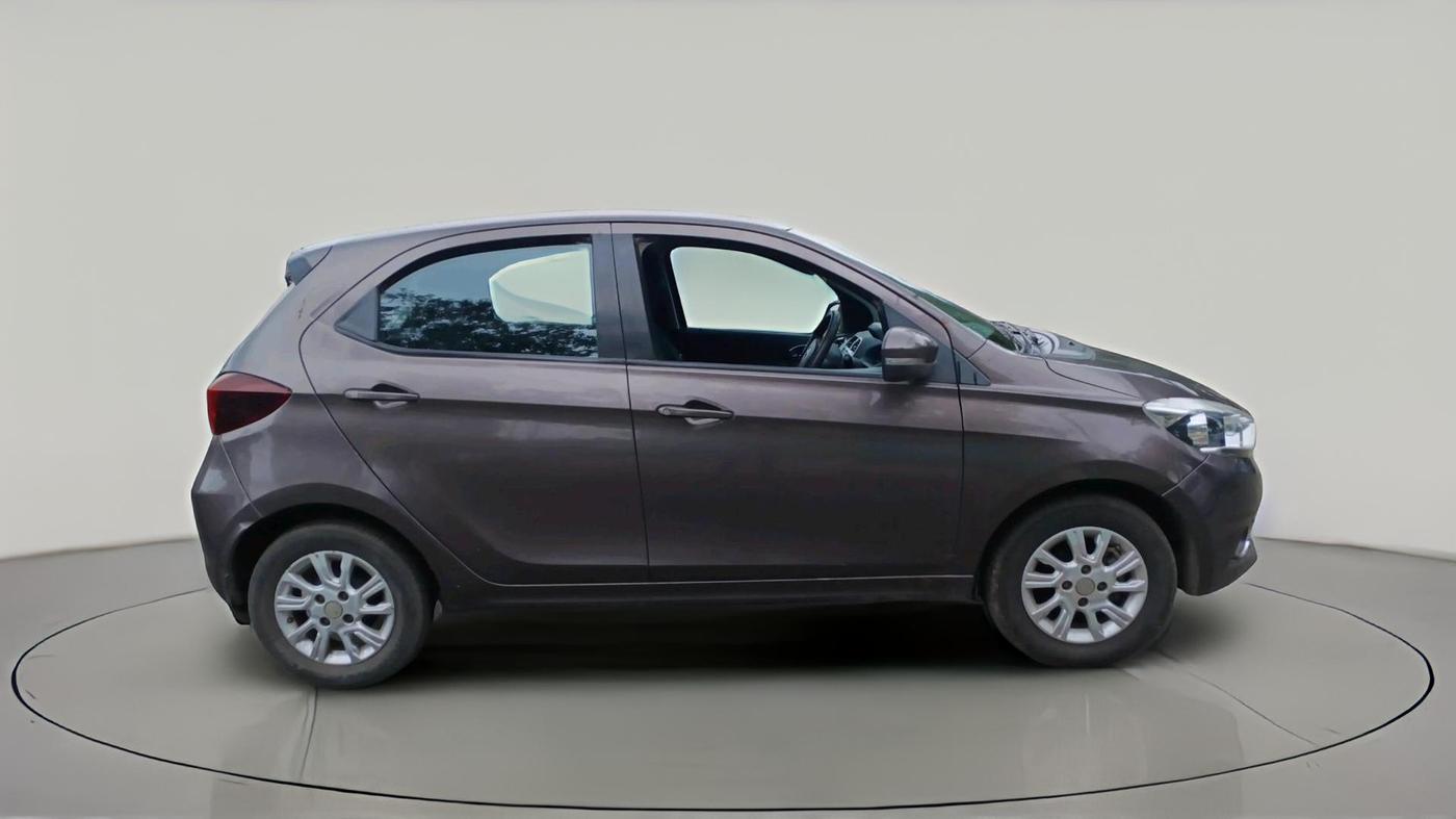 2018 Tata Tiago XZ PETROL, Petrol, Manual, 76,253 km, exterior