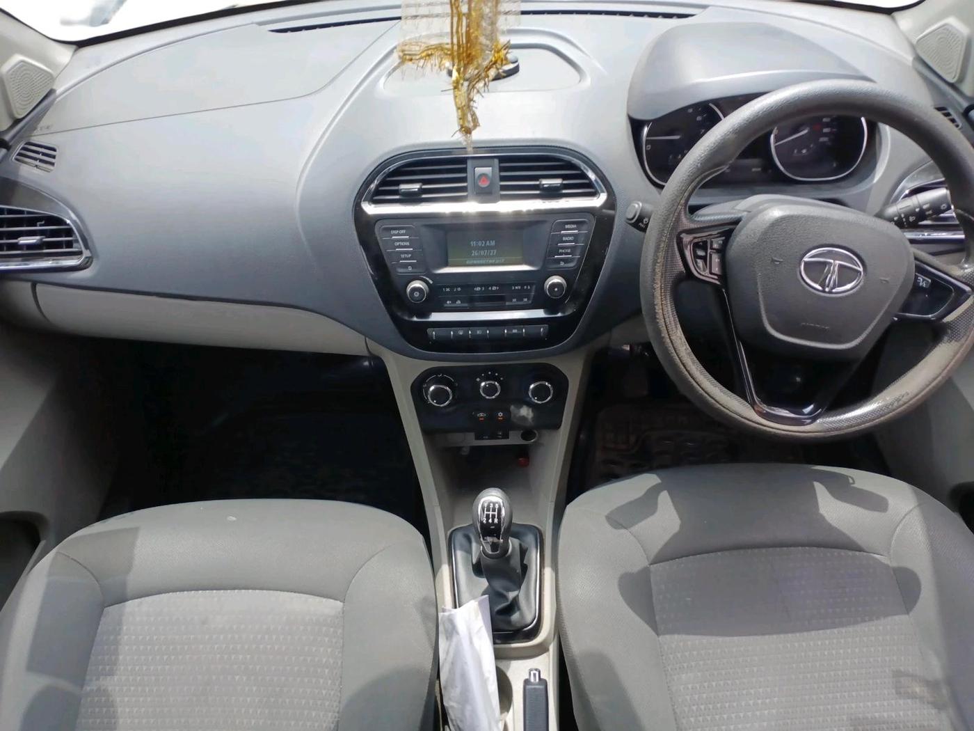 2018 Tata Tiago XZ PETROL, Petrol, Manual, 76,253 km, interior