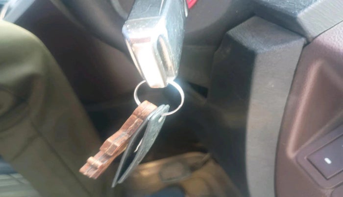 2014 Mahindra XUV500 W6, Diesel, Manual, 93,935 km, interior