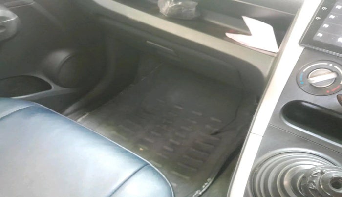 2010 Maruti Ritz VXI, Petrol, Manual, 83,691 km, interior