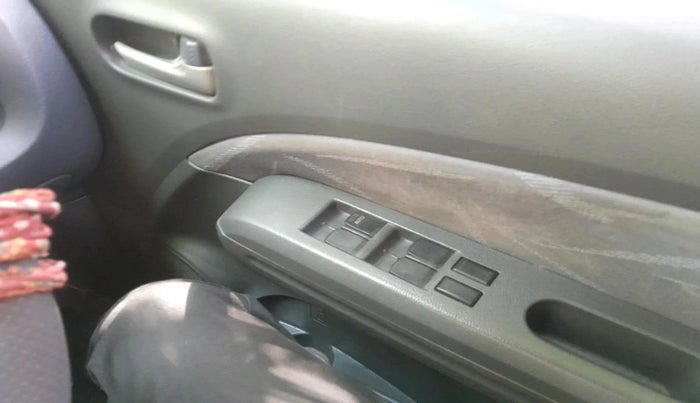 2010 Maruti Ritz VXI, Petrol, Manual, 83,691 km, interior