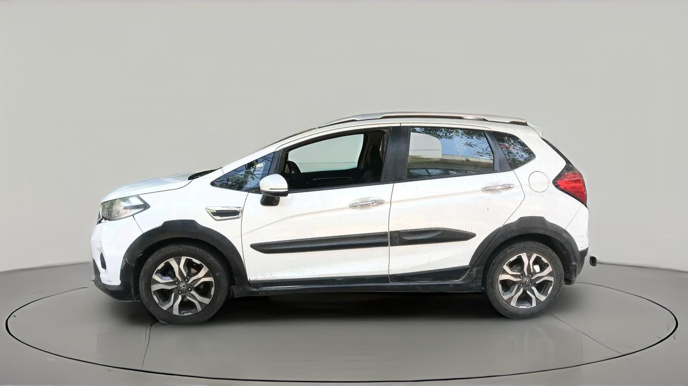2017 Honda WR-V 1.5L I-DTEC VX MT, Diesel, Manual, 79,568 km, exterior