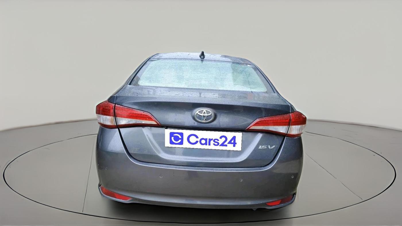 2018 Toyota YARIS V MT, Petrol, Manual, 1,16,810 km, exterior