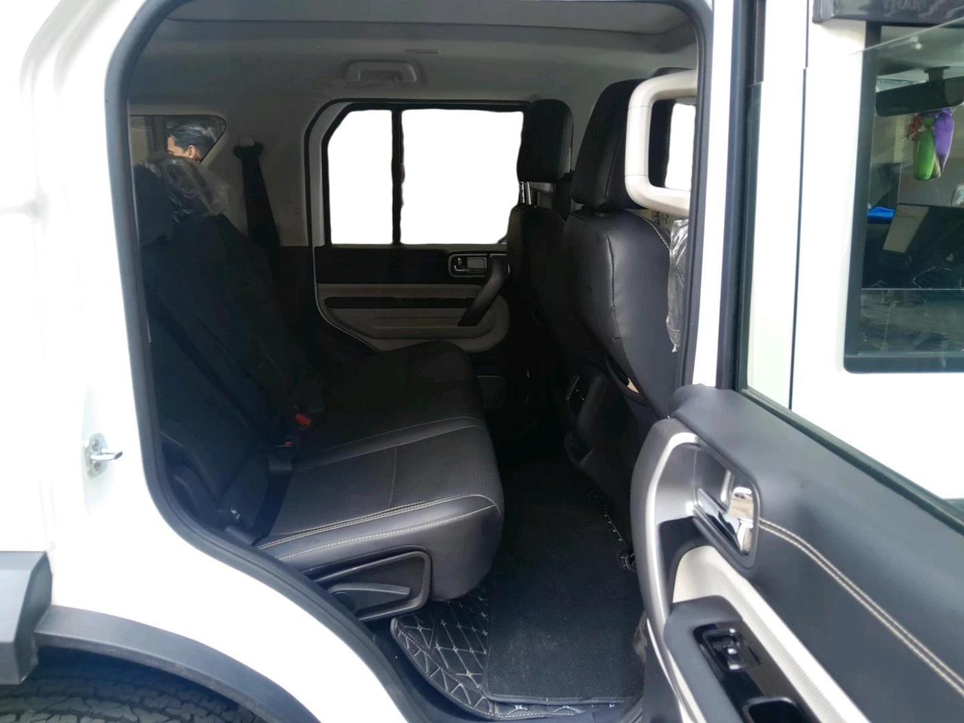 2026 Mahindra Thar Roxx Star Edition Diesel MT, Diesel, Manual, 8,011 km, interior