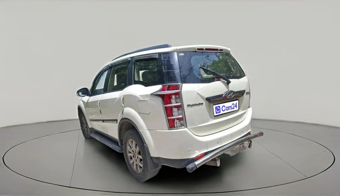 2016 Mahindra XUV500 W10, Diesel, Manual, 1,18,021 km, exterior