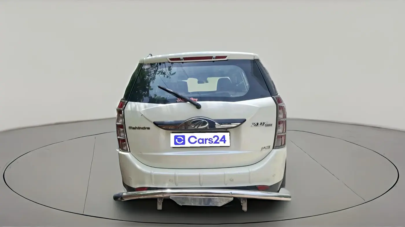2016 Mahindra XUV500 W10, Diesel, Manual, 1,18,021 km, exterior