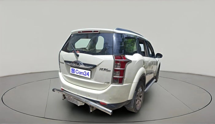 2016 Mahindra XUV500 W10, Diesel, Manual, 1,18,021 km, exterior