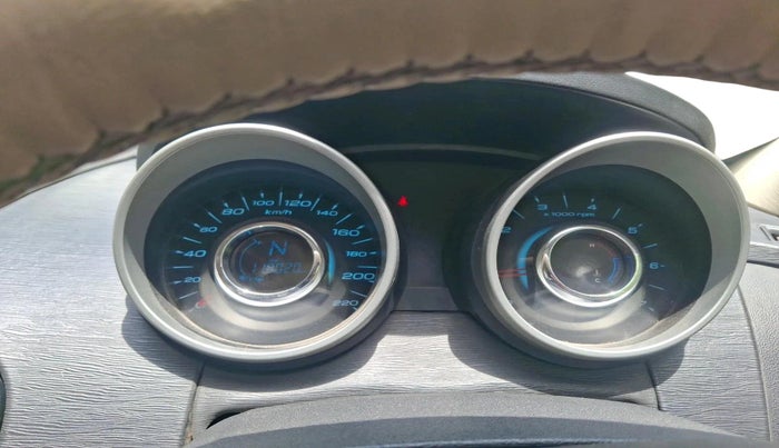 2016 Mahindra XUV500 W10, Diesel, Manual, 1,18,021 km, interior