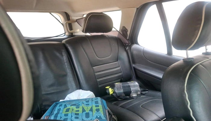 2017 Tata Safari Storme 2.2 EX 4X2, Diesel, Manual, 1,87,013 km, interior