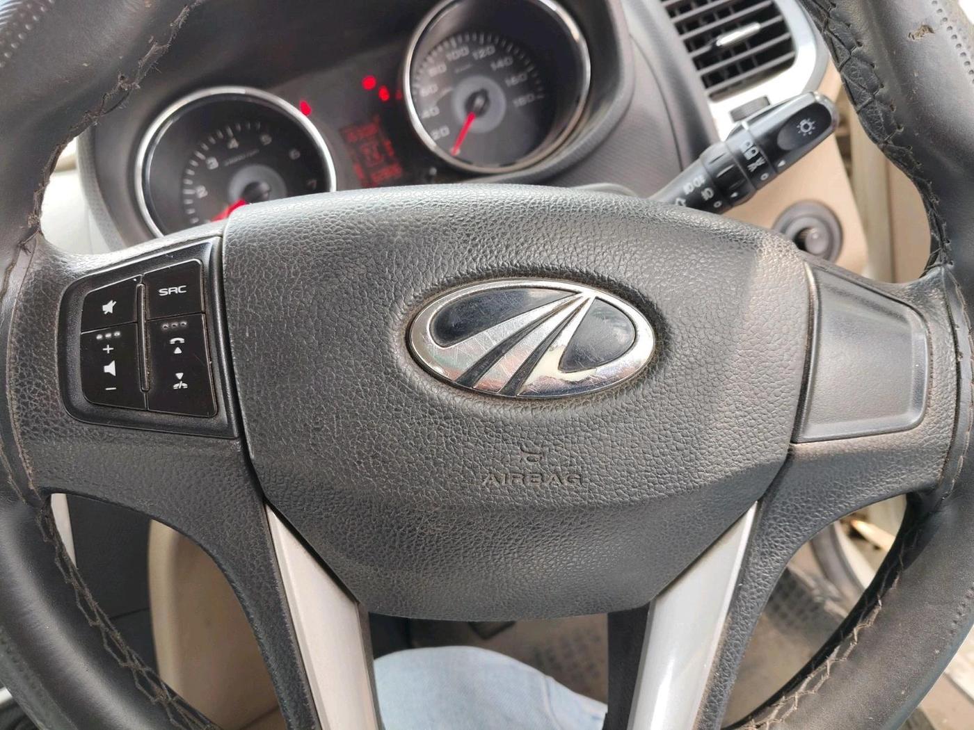 2017 Mahindra TUV300 T8, Diesel, Manual, 62,826 km, interior