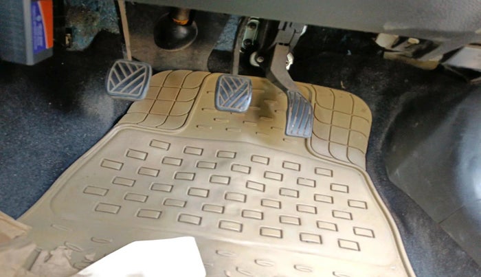 2015 Maruti Swift VXI, Petrol, Manual, 1,24,377 km, interior