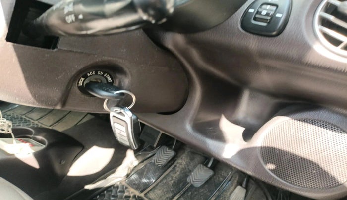 2011 Hyundai Santro Xing GL, Petrol, Manual, 22,532 km, interior