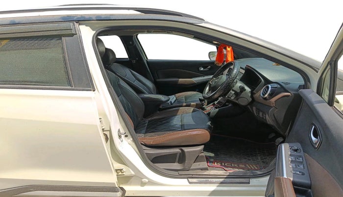 2019 Nissan Kicks XV PREMIUM O DUAL TONE DIESEL, Diesel, Manual, 1,13,293 km, interior