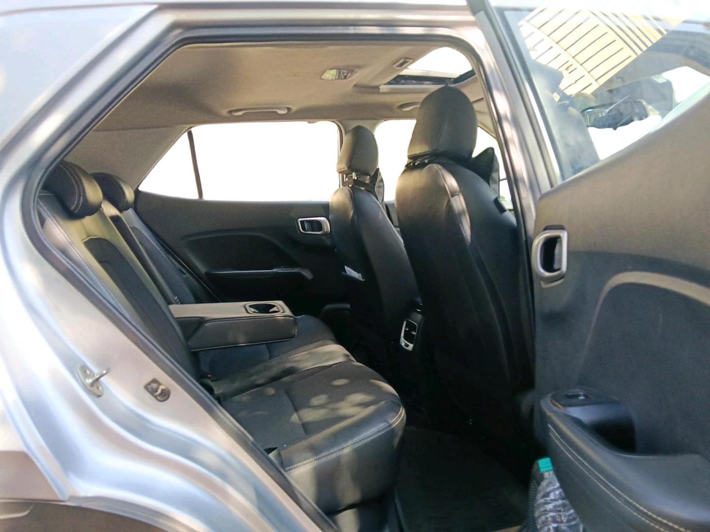 2019 Hyundai VENUE SX 1.0 TURBO, Petrol, Manual, 42,776 km, interior