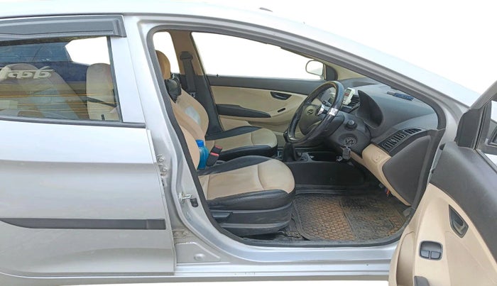 2016 Hyundai Eon ERA +, Petrol, Manual, 27,557 km, interior