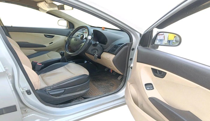 2016 Hyundai Eon ERA +, Petrol, Manual, 27,557 km, interior