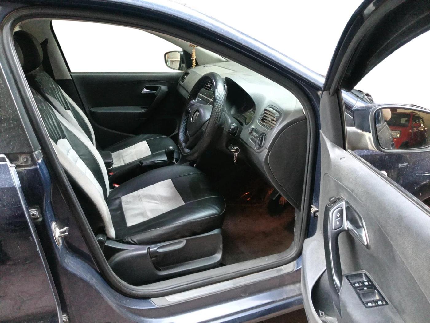 2015 Volkswagen Polo COMFORTLINE 1.2L, CNG, Manual, 38,700 km, interior