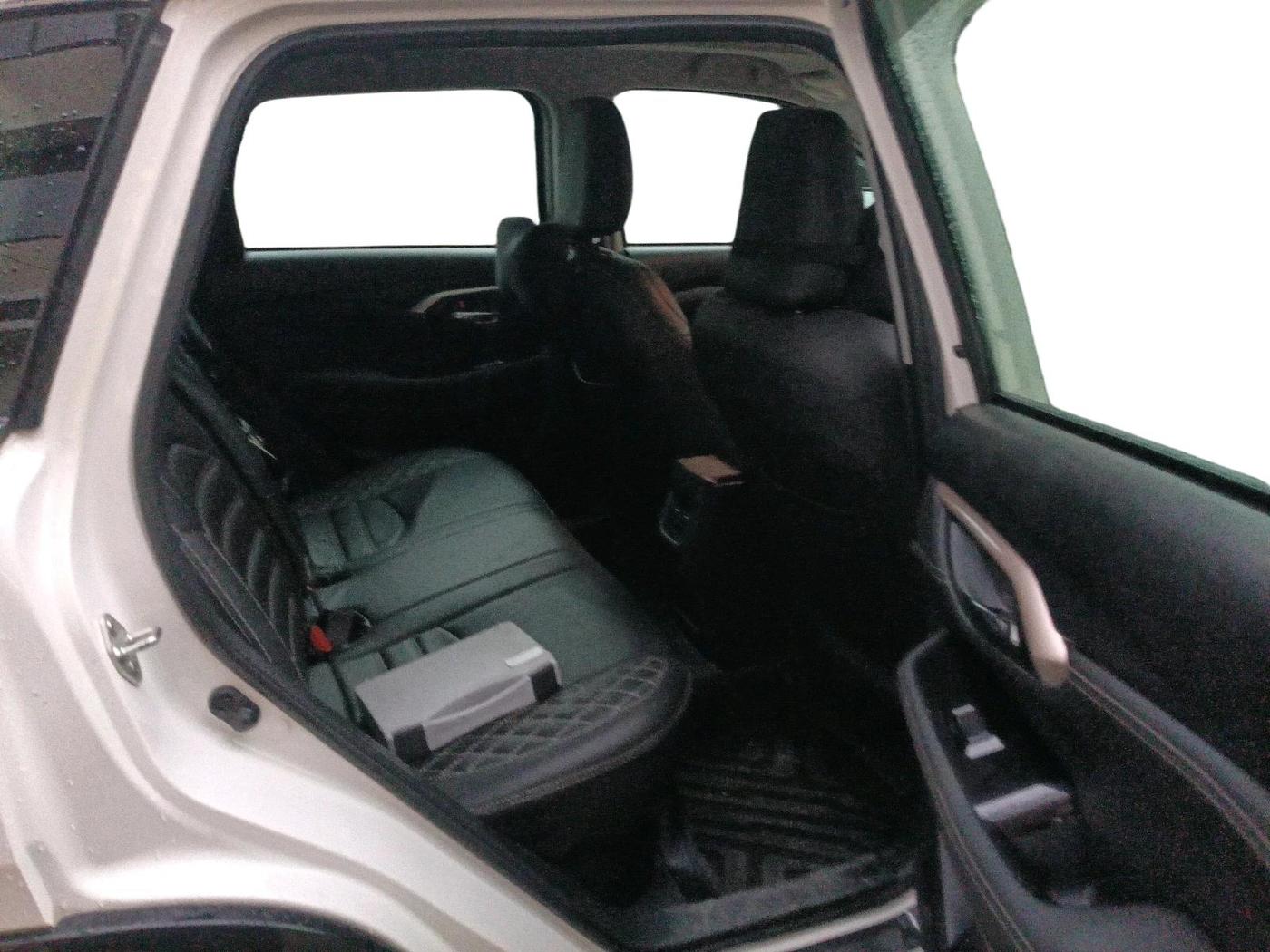 2024 Maruti Grand Vitara ZETA PLUS  HYBRID ECVT, Hybrid, Automatic, 28,436 km, interior
