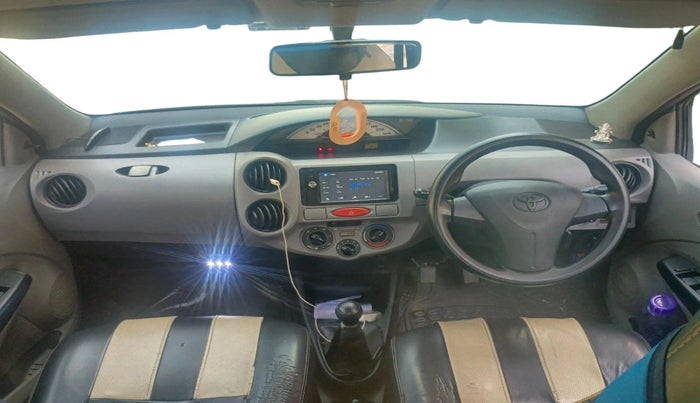 2011 Toyota Etios G, Petrol, Manual, 1,07,376 km, interior