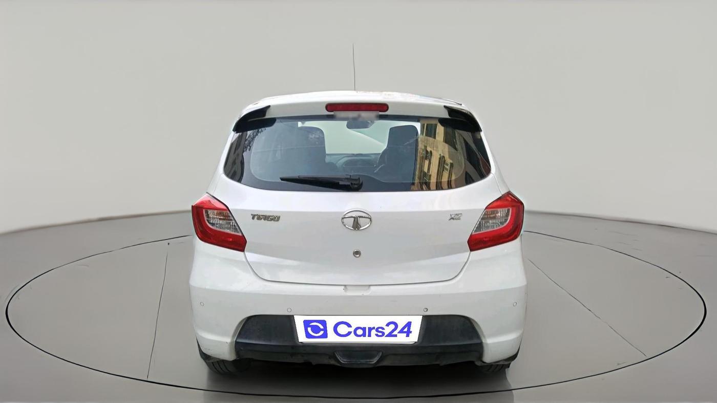 2016 Tata Tiago XZ PETROL, CNG, Manual, 72,713 km, exterior