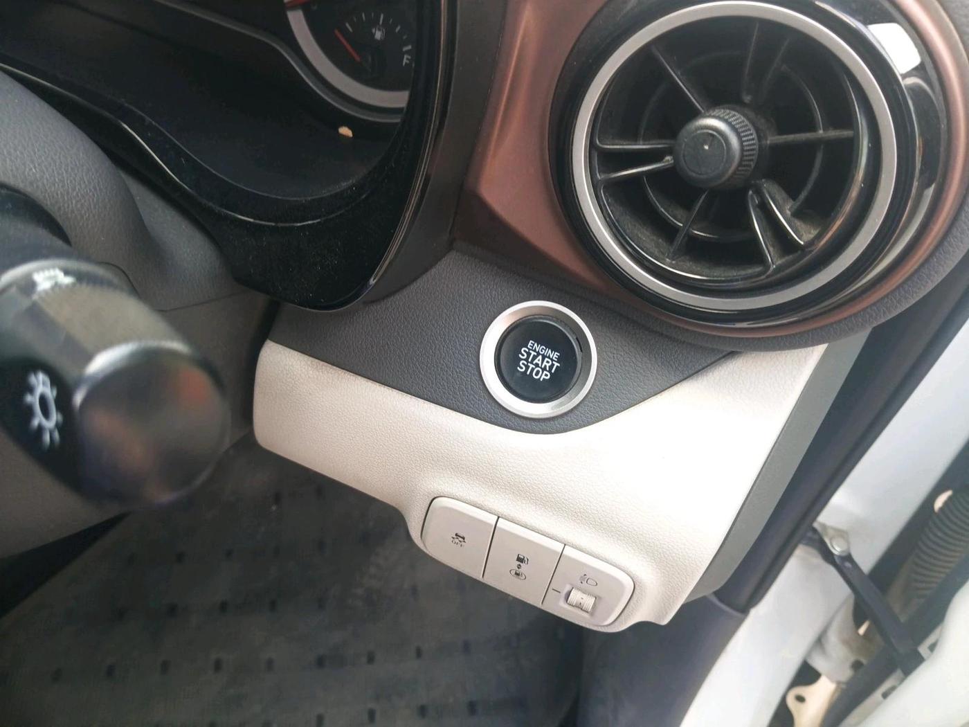 2023 Hyundai AURA SX 1.2 CNG, CNG, Manual, 31,447 km, interior